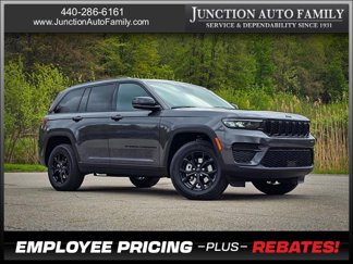 New 2025 Jeep Grand Cherokee Altitude image 1