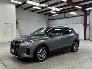 Used 2024 Nissan Kicks SV image 1