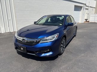 Used 2017 Honda Accord Touring image 1