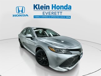 Used 2019 Toyota Camry LE image 1