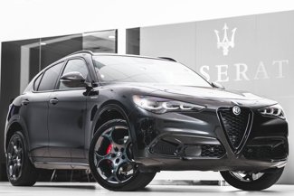 New 2025 Alfa Romeo Stelvio Sprint image 1