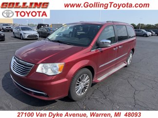 Used 2014 Chrysler Town & Country Touring-L w/ Driver Convenience Group image 1