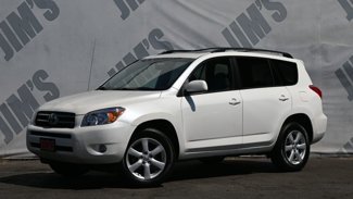 Used 2007 Toyota RAV4 Limited image 1