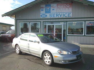Used 2000 INFINITI I30 image 1