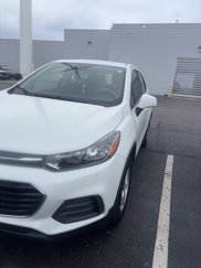Used 2017 Chevrolet Trax LS image 1