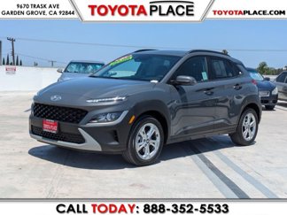 Used 2023 Hyundai Kona SEL image 1