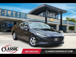 Used 2021 Hyundai Elantra SE image 1