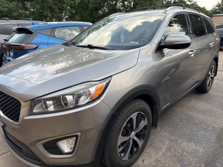 Used 2017 Kia Sorento EX image 1