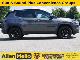 Used 2022 Jeep Compass Altitude w/ Sun and Sound Group image 1