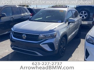 Used 2022 Volkswagen Taos SE image 1