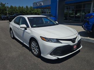 Used 2019 Toyota Camry LE image 1