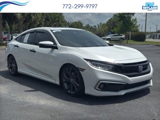 Used 2019 Honda Civic Touring image 1
