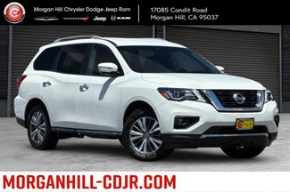 Used 2020 Nissan Pathfinder SL image 1