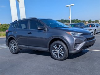 Used 2016 Toyota RAV4 LE image 1