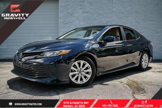 Used 2019 Toyota Camry LE image 1