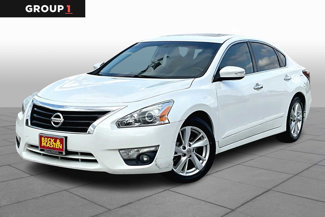 Used 2015 Nissan Altima 2.5 SV w/ Convenience Package image 1