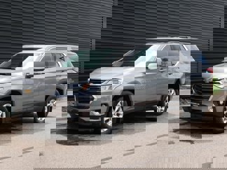 Used 2021 Chevrolet Traverse LT w/ LPO, Floor Liner Package image 1