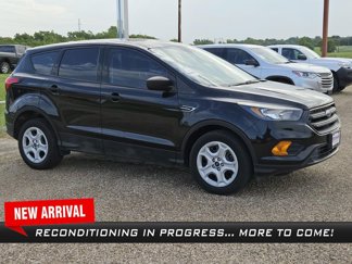 Used 2019 Ford Escape S image 1