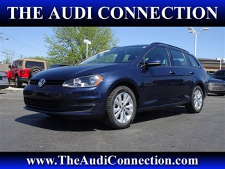 Used 2017 Volkswagen Golf S image 1