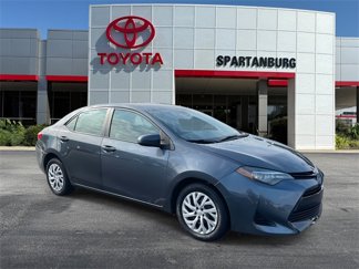 Used 2018 Toyota Corolla LE image 1
