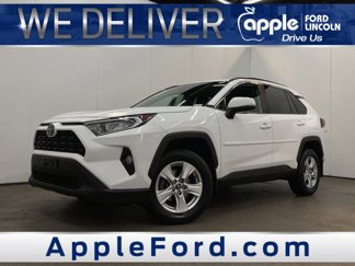 Used 2020 Toyota RAV4 XLE image 1