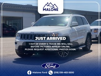 Used 2020 Jeep Grand Cherokee Laredo w/ Quick Order Package 2BN North image 1