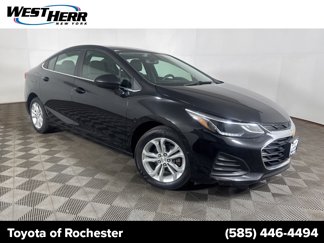 Used 2019 Chevrolet Cruze LT image 1