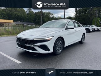 Used 2024 Hyundai Elantra SEL image 1