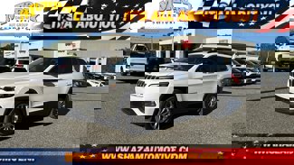 Used 2022 Jeep Cherokee Latitude Lux image 1
