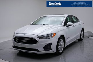 Used 2019 Ford Fusion SE image 1