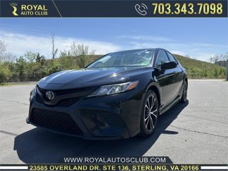 Used 2018 Toyota Camry SE image 1