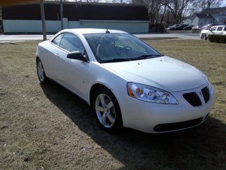 Used 2009 Pontiac G6 GT w/ Premium Package image 1