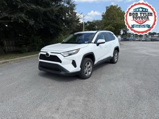 Used 2022 Toyota RAV4 XLE image 1