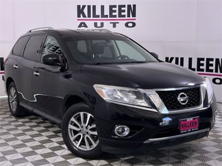 Used 2016 Nissan Pathfinder SV image 1