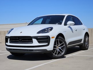 Certified 2025 Porsche Macan image 1