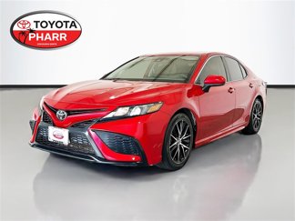 Used 2021 Toyota Camry SE image 1
