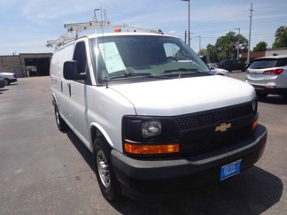 Used 2017 Chevrolet Express 3500 image 1