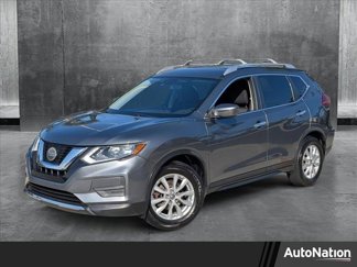 Used 2019 Nissan Rogue SV image 1