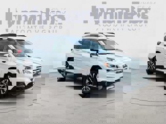 Used 2017 Subaru Outback 2.5i Limited image 1
