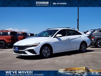 Certified 2024 Hyundai Elantra SE image 1