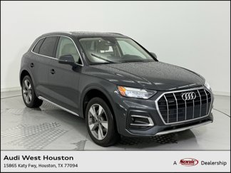 Used 2023 Audi Q5 2.0T Premium w/ Convenience Package image 1