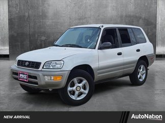 Used 2000 Toyota RAV4 2WD image 1
