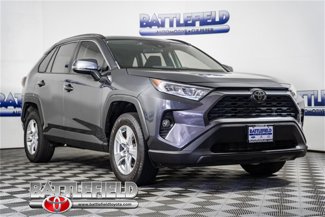 Used 2019 Toyota RAV4 XLE image 1