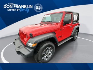 Used 2022 Jeep Wrangler Sport S image 1