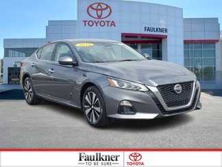 Used 2019 Nissan Altima 2.5 SV image 1