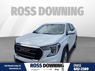 Used 2022 GMC Terrain SLE w/ LPO, Floor Liner Package image 1