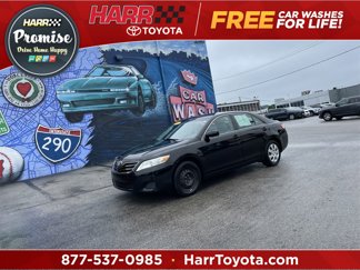 Used 2011 Toyota Camry LE image 1