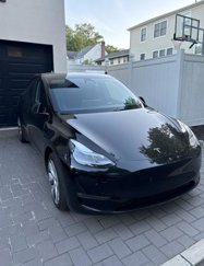 Used 2023 Tesla Model Y Long Range image 1