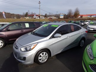 Used 2016 Hyundai Accent SE image 1