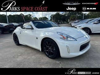 Used 2015 Nissan 370Z Touring video 1